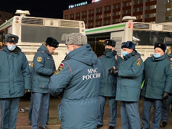 У вокзала Рязань-2 автобусы ждут эвакуированных из ДНР и ЛНР - 62ИНФО У вокзала Рязань-2 автобусы ждут эвакуированных из ДНР и ЛНР