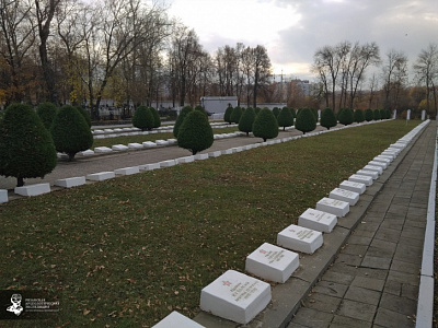 Археологов возмутили надгробия красноармейцев на Скорбященском кладбище 