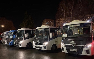 У вокзала Рязань-2 автобусы ждут эвакуированных из ДНР и ЛНР - 62ИНФО У вокзала Рязань-2 автобусы ждут эвакуированных из ДНР и ЛНР