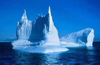 Какой ещё прототип может быть у плавающих скал Симплегад кроме айсбергов?