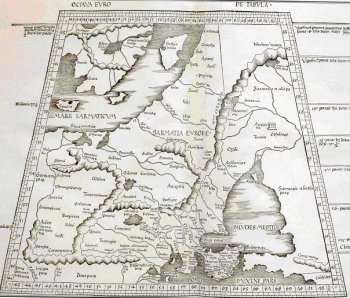 Клавдий Птолемей тоже некритично относился к получаемой информации, поэтому Сарматия на его карте Европы простирается от Чёрного моря до Балтийского.