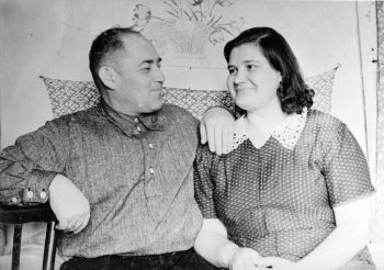 Анна Ивановна и Михаил Михайлович Кашуро. 60-е годы прошлого века. Фото напечатано с пленки М.М.Кашуро.