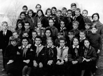 5-й класс Пощуповской средней школы. Весна 1965 года.