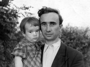 В.Н.Шишов с дочерью Таней. 50-е годы прошлого века.