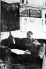 П. Пикассо в своей мастерской. Фотография 
