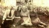 Петр Владимирович Тарасов. Вторая справа - его дочь Валентина. Крайняя справа - Елена Рождественская (в замужестве Данилина), 1949 год. 