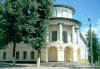 Здание бывшей женской гимназии.  XIX век. Фото И. КОНСТАНТИНОВА.