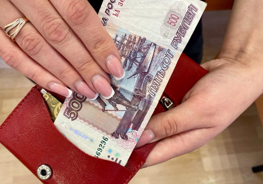 Горничную в пронском санатории обвинили в краже денег у постояльца - 62ИНФО Горничную в пронском санатории обвинили в краже денег у постояльца - 62ИНФО