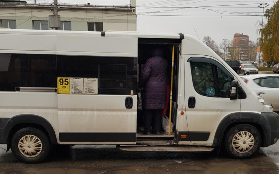 Рязанка обратилась к губернатору Малкову с просьбой обезопасить маршрут № 95 - 62ИНФО Рязанка обратилась к губернатору Малкову с просьбой обезопасить маршрут № 95 - 62ИНФО
