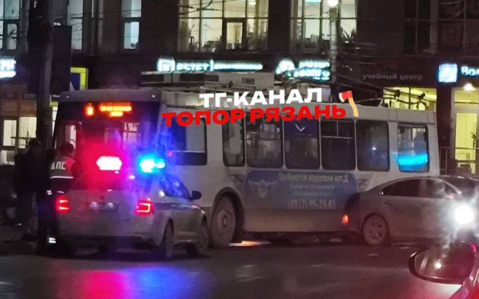 ДТП на улице Гагарина вызвало 9-балльные пробки в Рязани - 62ИНФО ДТП на улице Гагарина вызвало 9-балльные пробки в Рязани - 62ИНФО