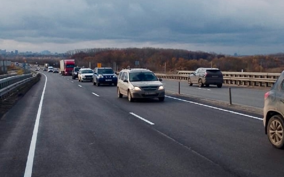 Рязанским водителям напомнили об ограничениях на Солотчинском мосту - 62ИНФО Рязанским водителям напомнили об ограничениях на Солотчинском мосту - 62ИНФО