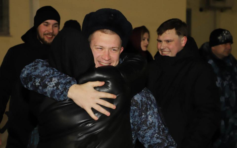 Отряд полиции. Деловая поездка. Деловой туризм это командировка. Сводный отряд макаренко. Деловая командировка.