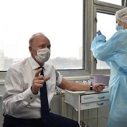 Глава рязанского минздрава прошёл ревакцинацию - 62ИНФО Глава рязанского минздрава прошёл ревакцинацию