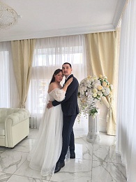 Стильные невесты, эффектные женихи: рязанцам показали самые яркие свадьбы лета