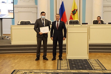 Депутаты Рязанской облдумы прекратили полномочия Дмитрия Хубезова - 62ИНФО Депутаты Рязанской облдумы прекратили полномочия Дмитрия Хубезова