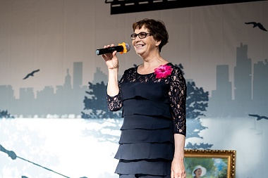 В Рязани в Лесопарке танцуют за активное долголетие - 62ИНФО В Рязани в Лесопарке танцуют за активное долголетие