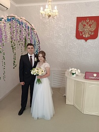 Лето любви: Рязанский ЗАГС показал фотосессии свадеб с июня по август