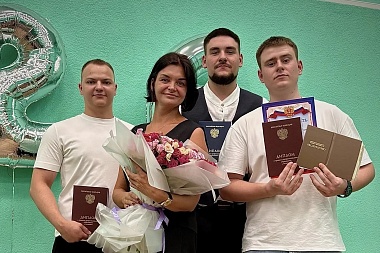 Почти тысяча выпускников рязанских колледжей получили дипломы с отличием