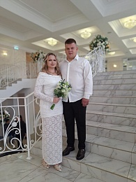 Лето любви: Рязанский ЗАГС показал фотосессии свадеб с июня по август