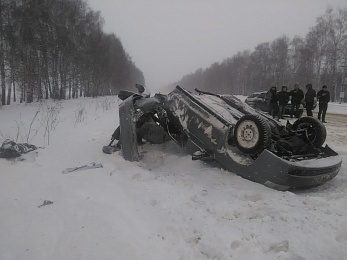 В Сасовском районе в ДТП с опрокинувшейся Lada пострадал 20-летний юноша 