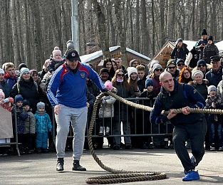 В рязанском Лесопарке отпраздновали Масленицу