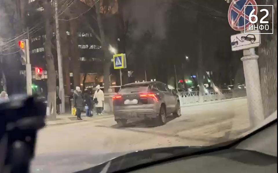 В центре Рязани из-за ДТП собралась пробка  - 62ИНФО В центре Рязани из-за ДТП собралась пробка  - 62ИНФО