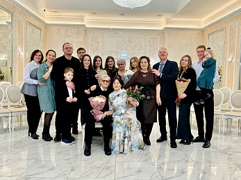 В Рязани поздравили пару с 60-летним стажем семейной жизни