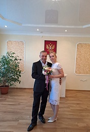 Рязанский ЗАГС показал фото свадеб первой половины октября-2024