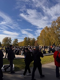 Фоторепортаж: как прошло 130-летие Сергея Есенина в Константинове - 62ИНФО Фоторепортаж: как прошло 130-летие Сергея Есенина в Константинове