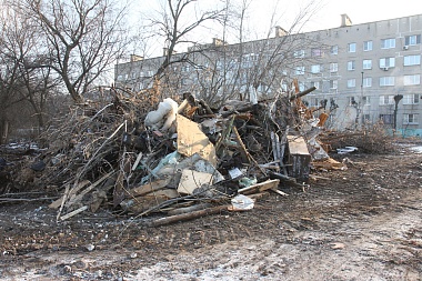 В Рязани убрали свалку после сноса сараев и гаражей