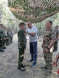 Рязанские власти передали военным новую технику и наградили бойцов