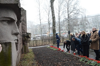 У памятника Полетаеву в Рязани состоялось возложение цветов