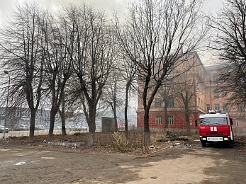 Пожар в здании училища связи в Рязани. Фоторепортаж