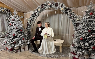 С Дедом Морозом и на льду: самые оригинальные рязанские свадьбы декабря