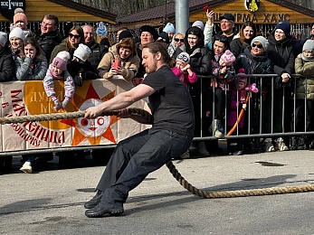 В рязанском Лесопарке отпраздновали Масленицу