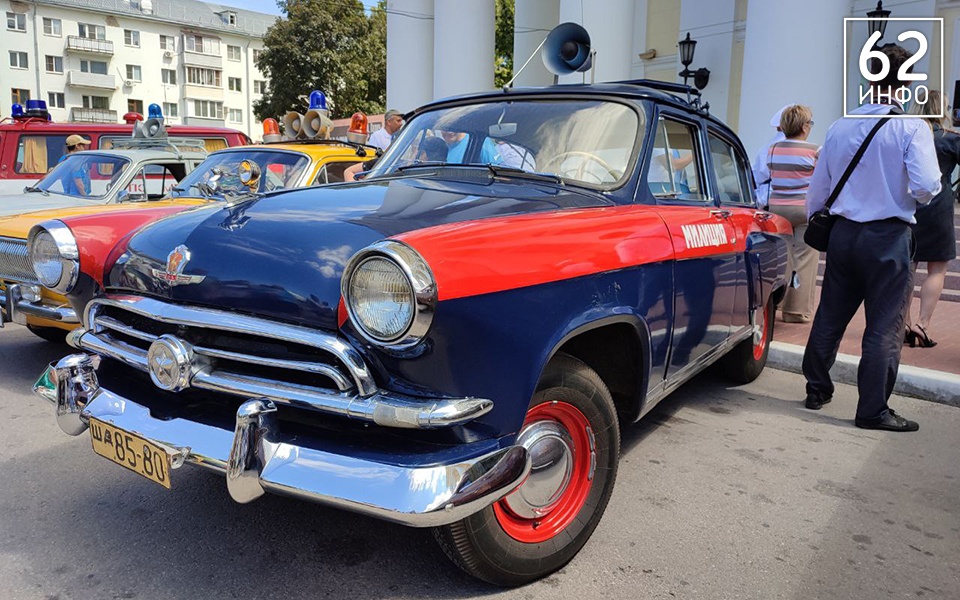 В Рязани работает выставка ретроавтомобилей ГАИ - 62ИНФО