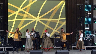 В ЦПКиО ко Дню города организовали световое шоу - 62ИНФО В ЦПКиО ко Дню города организовали световое шоу