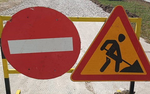 Соцсети: На улице Мервинской перекрыли движение