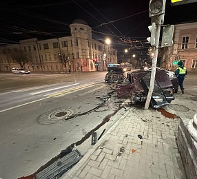В Рязани две легковушки столкнулись на перекрёстке улицы Ленина