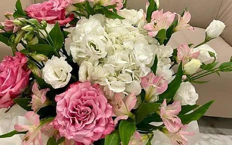 Мэр Борис Ясинский пожелал рязанкам 8 Марта женского счастья