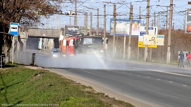В Московском районе Рязани провели дезинфекцию военной техникой - 62ИНФО В Московском районе Рязани провели дезинфекцию военной техникой