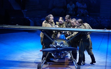 Рязанский цирк представил спектакль "Парад Великой Победы"