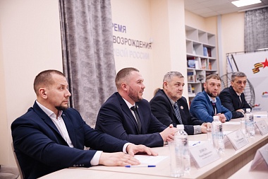 Спикер Рязоблдумы Аркадий Фомин посетил фонд «Защитники Отечества»