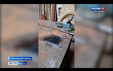 Огнестойкие свитеры связали для танкистов СВО в Рязанской области 