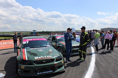 Фоторепортаж: второй день Межрегионального чемпионата по дрифту в Рязани