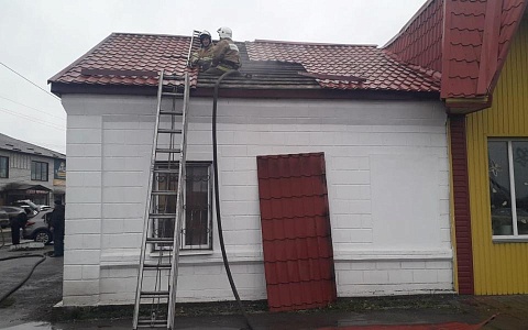 Магазин вейпов задымился и загорелся в Ряжске