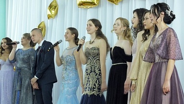 Фоторепортаж: в Рязанской области прошли выпускные и церемонии вручения аттестатов