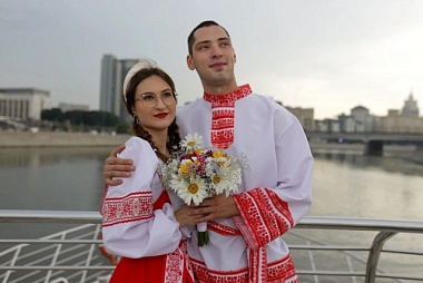 Женихи потрясли: Рязанский ЗАГС показал фото свадеб июля