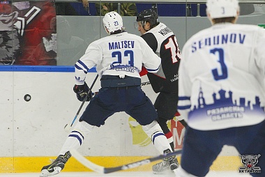 ХК «Рязань» проиграл тамбовским дебютантам, перебросав их в полтора раза - 62ИНФО ХК «Рязань» проиграл тамбовским дебютантам, перебросав их в полтора раза