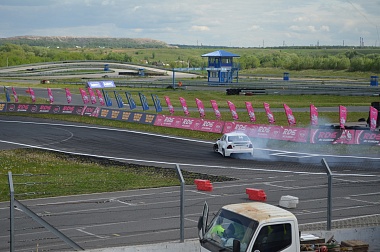 Скорость и рёв моторов: фоторепортаж с Межрегионального чемпионата по дрифту в Рязани 